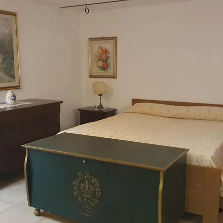 Dimora Monte Camicia Apartament *